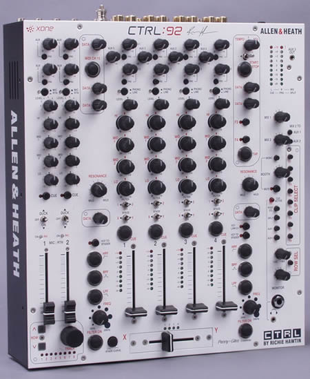 xone92_ctrl.jpg xone92_ctrl.jpg
